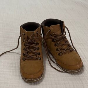 Children’s Place Brown Leather Hiking Boots (Boy size 3)